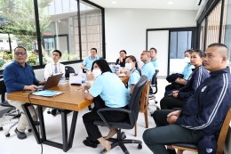 วันที่ ๑๕ สิงหาคม ๒๕๖๖  นายแพทย์ สง่า  พินิจพิชิตกุล  ผู้อำนวยการโรงพยาบาลทหารผ่านศึกและคณะผู้บริหารโรงพยาบาลฯ พร้อมเจ้าหน้าที่ตรวจรับการจัดทำรถกายอุปกรณ์เคลื่อนที่ และรถบรรทุกวัสดุอุปกรณ์ ตรวจเยี่ยมการประกอบรถฯ