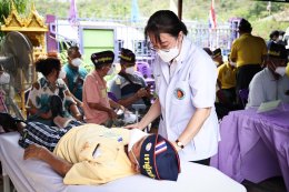 หน่วยแพทย์เคลื่อนที่ รพ.ผศ. ให้บริการตรวจรักษา ทหารผ่านศึก ณ สำนักงานสงเคราะห์ทหารผ่านศึก เขตนครสวรรค์