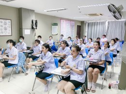 อบรมพัฒนาบุคลิกภาพ นักเรียนพนักงานผู้ช่วยพยาบาล รุ่นที่ 46 โรงเรียนเดอะแคร์การบริบาล