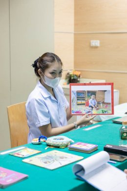 นักเรียนพนักงานผู้การบริบาล รุ่น 46 สอบมาตรฐานฝีมือแรงงานแห่งชาติ ภาคความสามารถ สาขาการดูแลเด็กปฐมวัย ระดับ 1 ณ ศูนย์ทดสอบมาตรฐานฝืมือแรงงาน โรงเรียนเดอะแคร์การบริบาล อุบลราชธานี