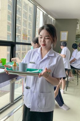 นักเรียนพนักงานผู้การบริบาล รุ่น 47 สอบมาตรฐานฝีมือแรงงานแห่งชาติ ภาคความรู้ สาขาการดูแลผู้สูงอายุ ระดับ 1 ณ ศูนย์ทดสอบมาตรฐานฝืมือแรงงาน โรงเรียนเดอะแคร์การบริบาล อุบลราชธานี