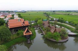  S9  THAI HOUSE เรือนไม้ทอง