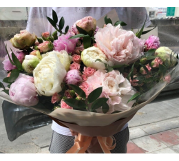 ดอกพีโอนี, ดอกโบตั๋น, ช่อดอกไม้,  ของขวัญดอกไม้,  ส่งดอกไม้,  ภาษาอังกฤษ, Peony, PeonyFlower ,  FlowerDelivery, FlowerGift, MayFlowerPeonyIsComing, lefloriste, ส่งความรู้สึกผ่านดอกไม้, PeonyLover, PeonyMeaning, ดอกโบตั๋นพรีเมียม