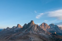 เทือกเขาโดโลไมท์ -ประเทศอิตาลี