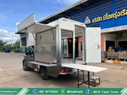 ตู้ Food Truck วางบนรถ 4 ล้อ Toyota hilux champ