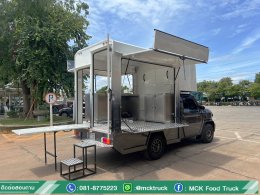 ตู้ Food Truck วางบนรถ 4 ล้อ Toyota hilux champ