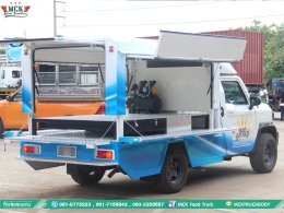 ตู้ Food Truck วางบนรถ 4 ล้อ Toyota hilux champ