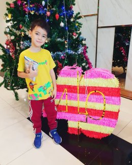 Pi[ck]nata Piñatas I