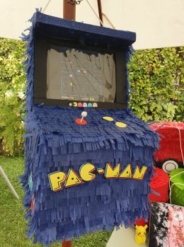 Pi[ck]nata Piñatas I