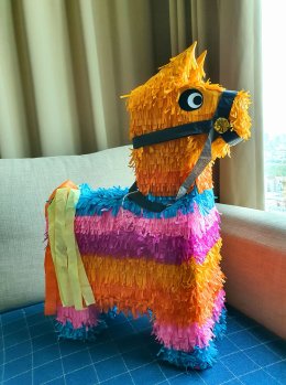 Pi[ck]nata Piñatas I