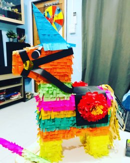 Pi[ck]nata Piñatas I
