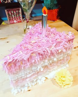 Pi[ck]nata Piñatas I