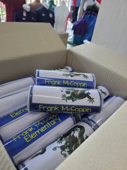 ผลิต ผ้าพันคอธง และธงโบก ที่ออกแบบได้ตามความต้องการของคุณ