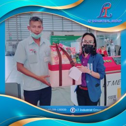 happy new year 2021 ส่งมอบความสุขจากใจ LT GROUP