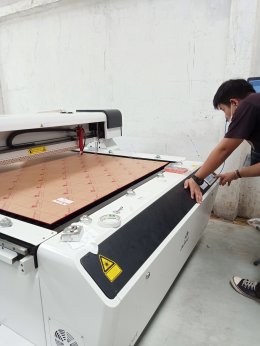 LASER CO2 1325