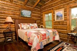 แบบห้องนอนสวย ๆ ที่ตกแต่งด้วยวัสดุไม้จริง | Bumrungthai