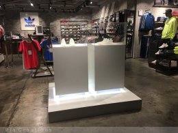adidas : Yeezy End Year 2018