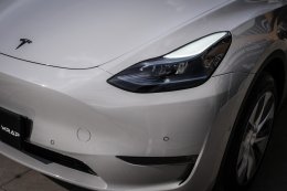 Crayon Grey - Model Y