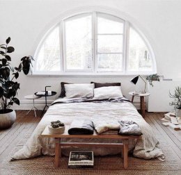RUMOS ไอเดีย : เปลี่ยนลุคห้องอย่างง่ายโดยวางเตียงกับพื้น