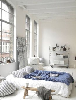 RUMOS ไอเดีย : เปลี่ยนลุคห้องอย่างง่ายโดยวางเตียงกับพื้น