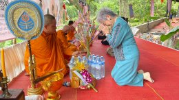 ขอขอบพระคุณท่านผู้ใหญ่ใจดี ผู้มีเมตาทุกท่าน ที่ได้ร่วมทำบุญผ้าป่าเพื่อการศึกษาสำหรับเด็กกำพร้ายากจนและเด็กพิเศษ