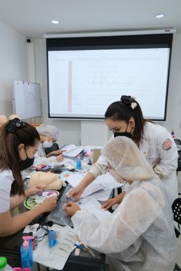 หลักสูตรช่างสักมืออาชีพ Semi Permanent Makeup 5 วัน