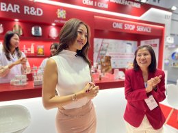 บิ้วตี้ตัวแม่พาเดินงาน​ Cosmoprof​ 2023
