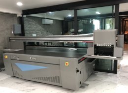 TOSHIBA UV Printer Model YF-2513F