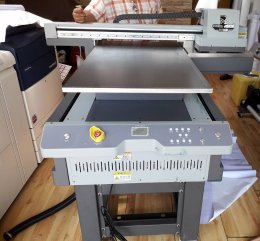 เครื่องพิมพ์ยูวี DIGITAL UV FLATBED PRINTER UV6090UV1016