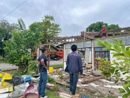 คบ.สุโขทัย  ลงพื้นที่ติดตามการดำเนินการซ่อมแซมที่ทำการฝ่ายช่างกล