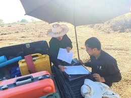 คบ.สุโขทัย  ลงพื้นที่การระวังชี้แนวเขตและลงชื่อรับรองเขตที่ดิน  (บริเวณติดทางชลประทานบ่อ L13)