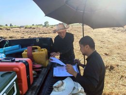 คบ.สุโขทัย  ลงพื้นที่การระวังชี้แนวเขตและลงชื่อรับรองเขตที่ดิน  (บริเวณติดทางชลประทานบ่อ L13)