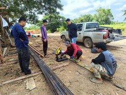 คบ.สุโขทัย  ลงพื้นที่ติดตามความก้าวหน้าท่อระบายน้ำคันคลองหนองปลาหมอ กม.3+000 ฝั่งซ้าย