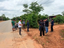 คบ.สุโขทัย  ลงพื้นที่ตรวจสอบสภาพคลองปลาร้าเพื่อพิจารณาออกแบบอาคารชลประทาน