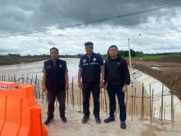 คบ.สุโขทัย  ลงพื้นที่สำรวจจุดติดตั้งเครื่องสูบน้ำ พื้นที่เสี่ยงอุทกภัยคลองยม - น่าน คบ.สุโขทัย  