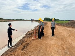 คบ.สุโขทัย  ลงพื้นที่ติดตามสถานการณ์น้ำ บริเวณสะพานคลองน้ำไหล