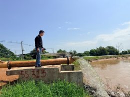 คบ.สุโขทัย  ลงพื้นที่ติดตามสถานการณ์น้ำและตรวจสอบสภาพพื้นที่จุดติดตั้งเครื่องสูบน้ำบรรเทาน้ำท่วมขัง