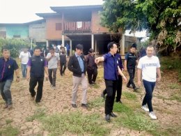 คบ.สุโขทัย  ร่วมลงพื้นที่ตรวจสอบเตรียมความพร้อมรับมือน้ำหลากในฤดูฝนบริเวณประตูระบายน้ำ บ้านหาดสะพานจันทร์ จังหวัดสุโขทัย