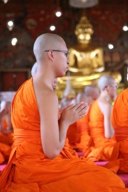 เรื่อง​ วันอาสาฬหบูชา   โดย พระเทพรัตนมุนี เป็นองค์แสดงธรรมในครั้งนี้​ เนื่องในวันอาสาฬหบูชา ( วันพระ ) ประจำปีพุทธศักราช ๒๕๖๑