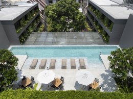 Ad Lib Hotel