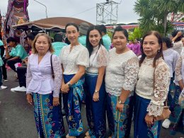 วิทยาลัยเทคโนโลยีสุราษฎร์พาณิชยการ ร่วมอนุรักษ์วัฒนธรรมท้องถิ่นสืบสานประเพณีชักพระ - ทอดผ้าป่า แข่งเรือยาว ของจังหวัดสุราษฎร์ธานี ปีการศึกษา 2568