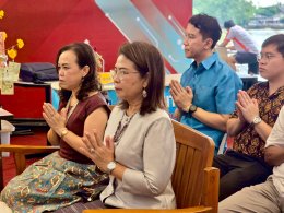 วิทยาลัยเทคโนโลยีสุราษฎร์พาณิชยการ ร่วมอนุรักษ์วัฒนธรรมท้องถิ่นสืบสานประเพณีชักพระ - ทอดผ้าป่า แข่งเรือยาว ของจังหวัดสุราษฎร์ธานี ปีการศึกษา 2568