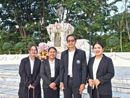 วิทยาลัยเทคโนโลยีสุราษฎร์พาณิชยการ ร่วมพิธีวางพวงมาลา เพื่อน้อมรำลึก เนื่องในวันคล้ายวันสวรรคตพระบาทสมเด็จพระจุลจอมเกล้าเจ้าอยู่หัว " วันปิยมหาราช " ๒๓ ตุลาคม ๒๕๖๙