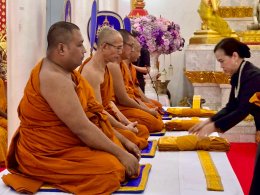 วิทยาลัยเทคโนโลยีสุราษฎร์พาณิชยการ เข้าร่วมพิธีบำเพ็ญกุศลสวดพระอภิธรรม ถวายพระราชกุศลพระบรมศพ สมเด็จพระนางเจ้าสิริกิติ์ พระบรมราชินีนาถ พระบรมราชชนนีพันปีหลวง