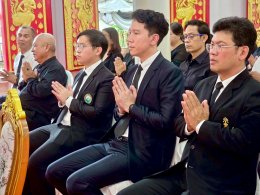 วิทยาลัยเทคโนโลยีสุราษฎร์พาณิชยการ เข้าร่วมพิธีบำเพ็ญกุศลสวดพระอภิธรรม ถวายพระราชกุศลพระบรมศพ สมเด็จพระนางเจ้าสิริกิติ์ พระบรมราชินีนาถ พระบรมราชชนนีพันปีหลวง