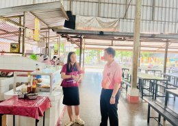 ทีมสาธารณสุขและสิ่งแวดล้อม เทศบาลนครสุราษฎร์ธานี ตรวจสุขาภิบาลอาหาร ภายในโรงอาหารของวิทยาลัย ปีการศึกษา 2568