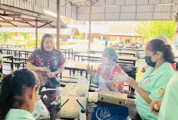 ทีมสาธารณสุขและสิ่งแวดล้อม เทศบาลนครสุราษฎร์ธานี ตรวจสุขาภิบาลอาหาร ภายในโรงอาหารของวิทยาลัย ปีการศึกษา 2568
