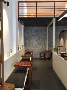 ร้านกาแฟ Ryn-Authentic Tea & Slow drop Coffee ภูเก็ต ไว้วางใจเครื่องทำน้ำแข็ง GenIce