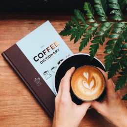 Greyhound Coffee หาดใหญ่ ไว้วางใจเครื่องทำน้ำแข็งเจ็นไอซ์