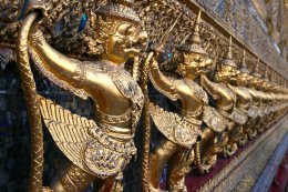 Grand Palace & Top 3 Temples, A Day Tour 